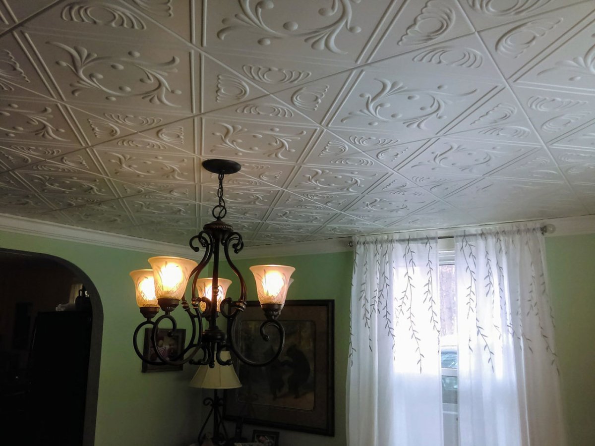 Необычная плитка на потолок