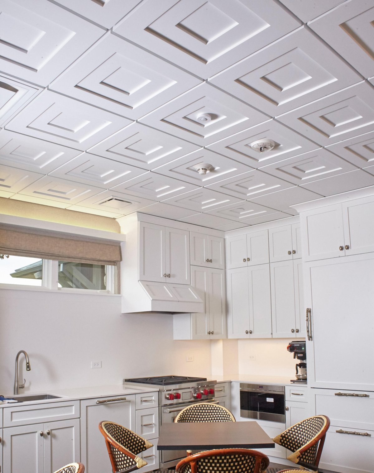 Французский кассетный потолок