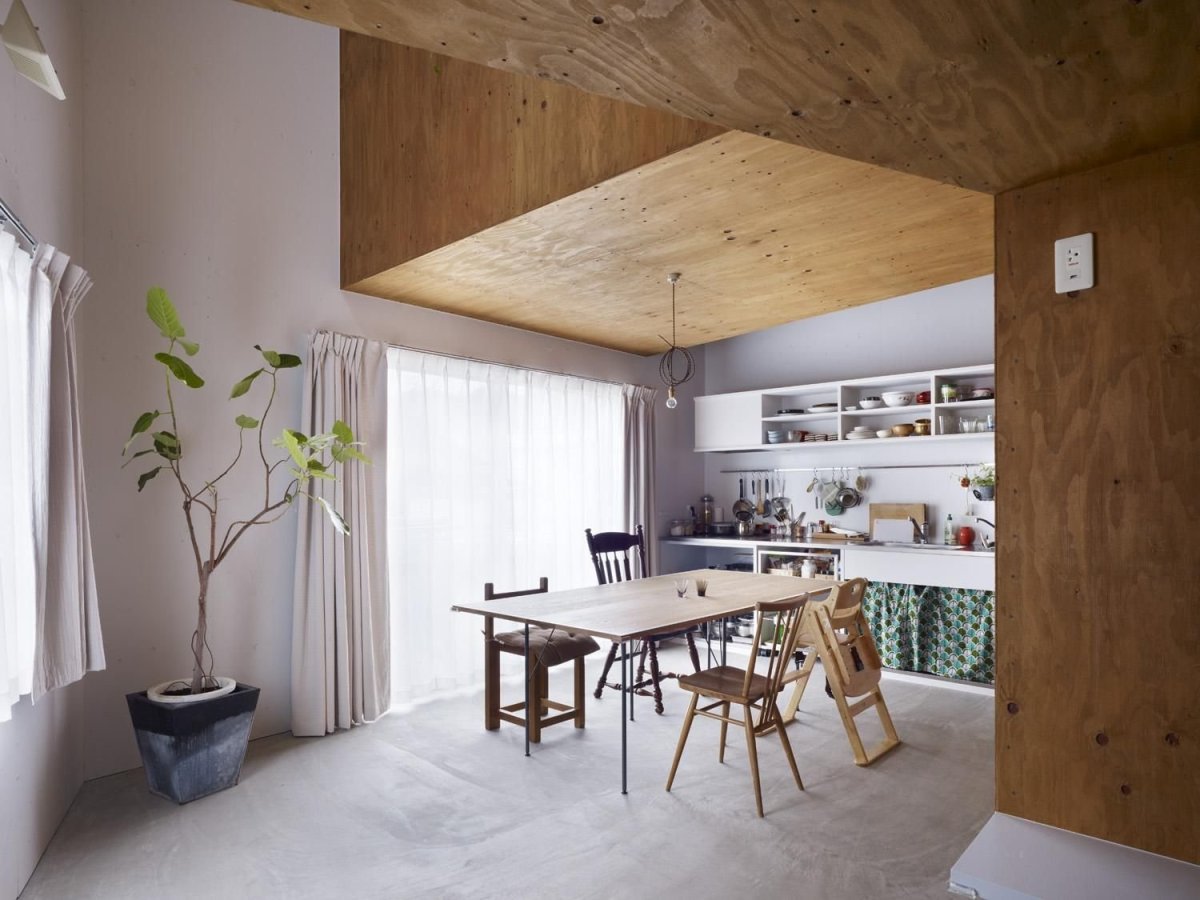 Ламинированная фанера на потолок