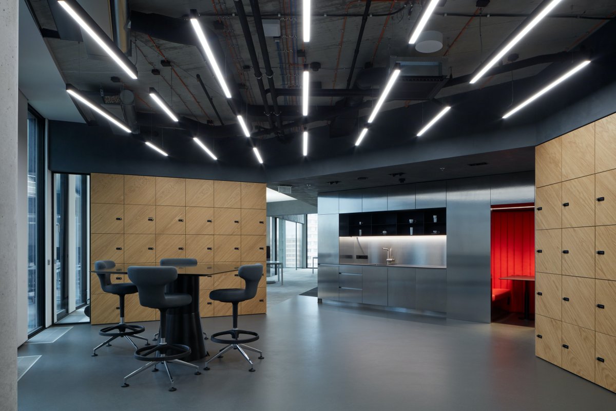 Потолок в кабинете