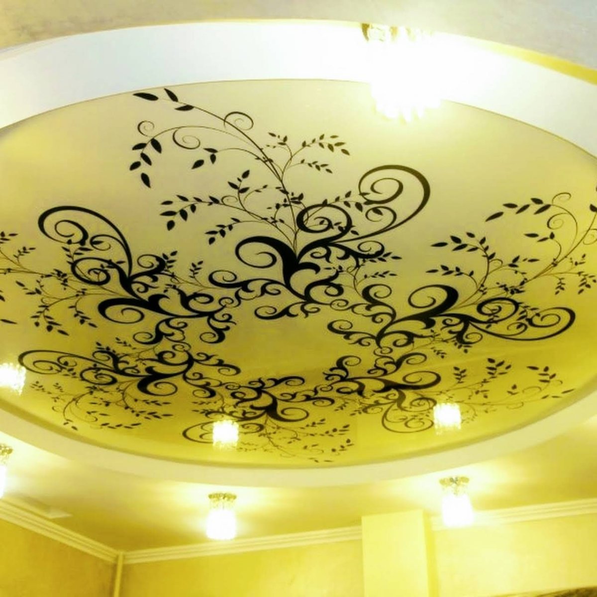 Угловые вензеля на натяжной потолок