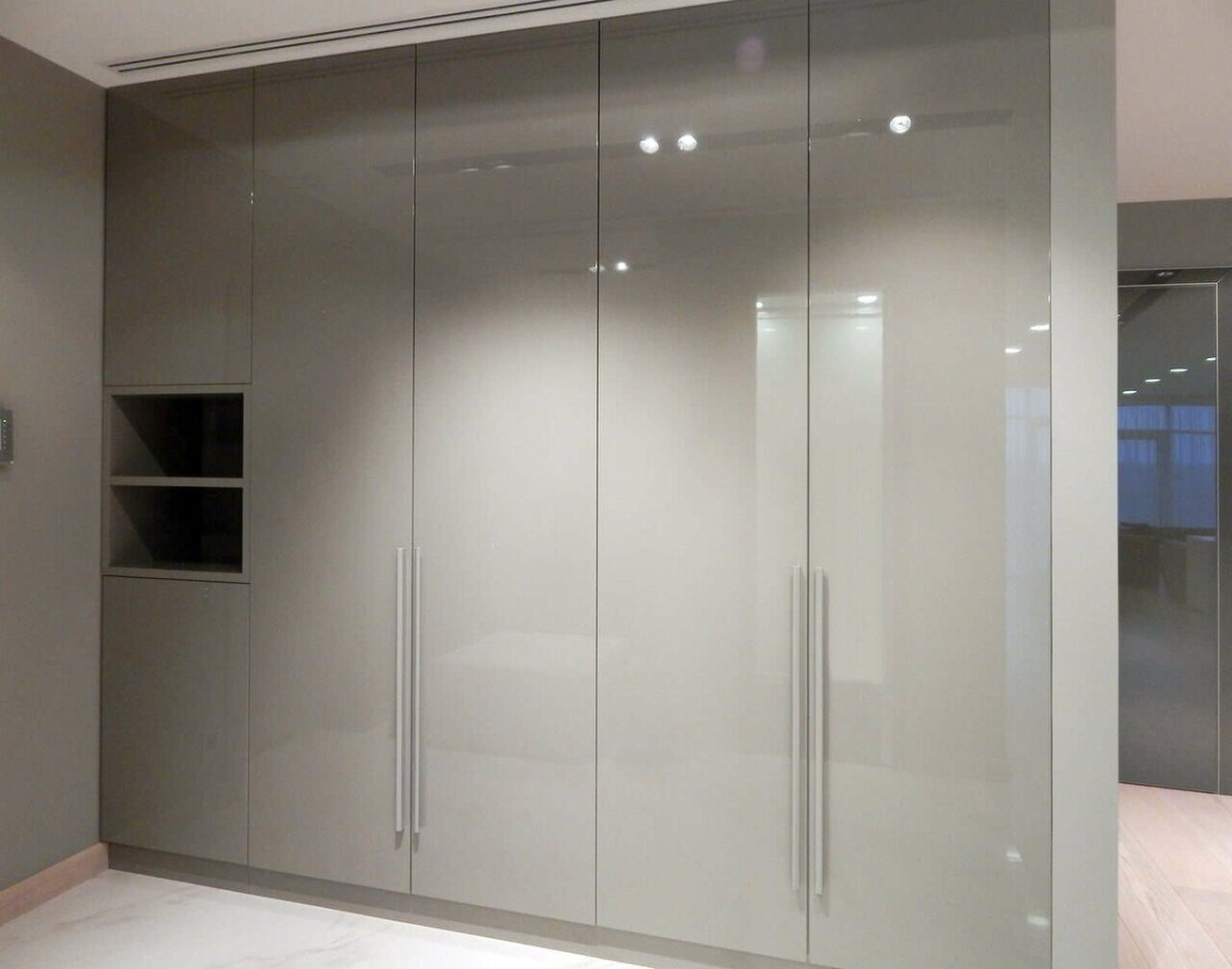 Прихожая в современном стиле