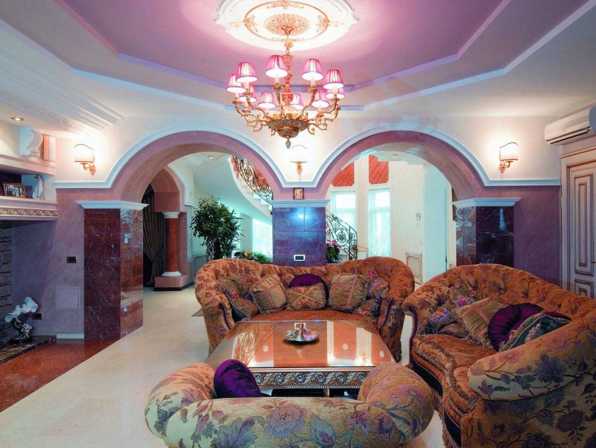 Фигурные потолки для гостиной