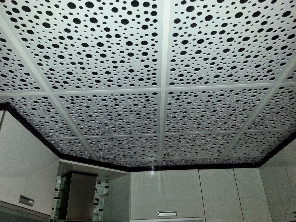 Перфорированные потолочные панели