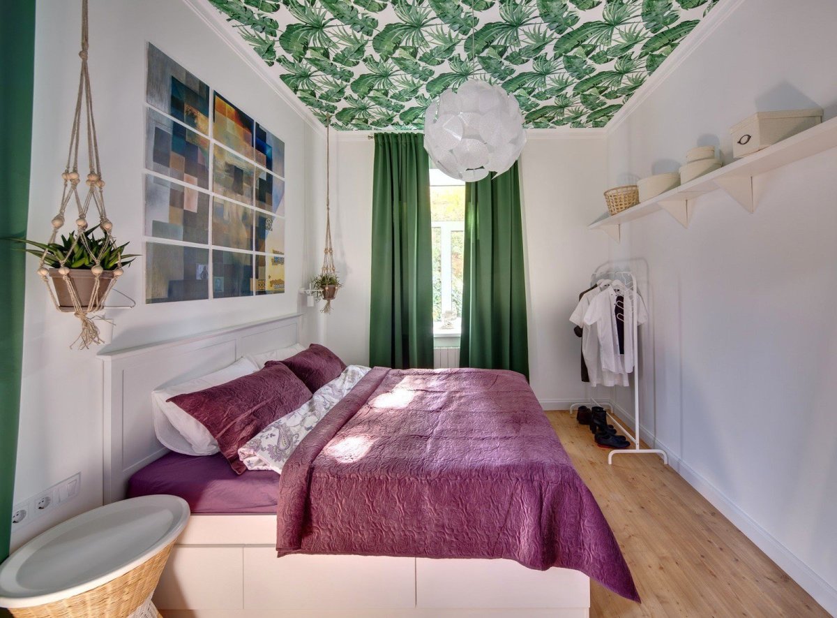 Красивые обои на потолок