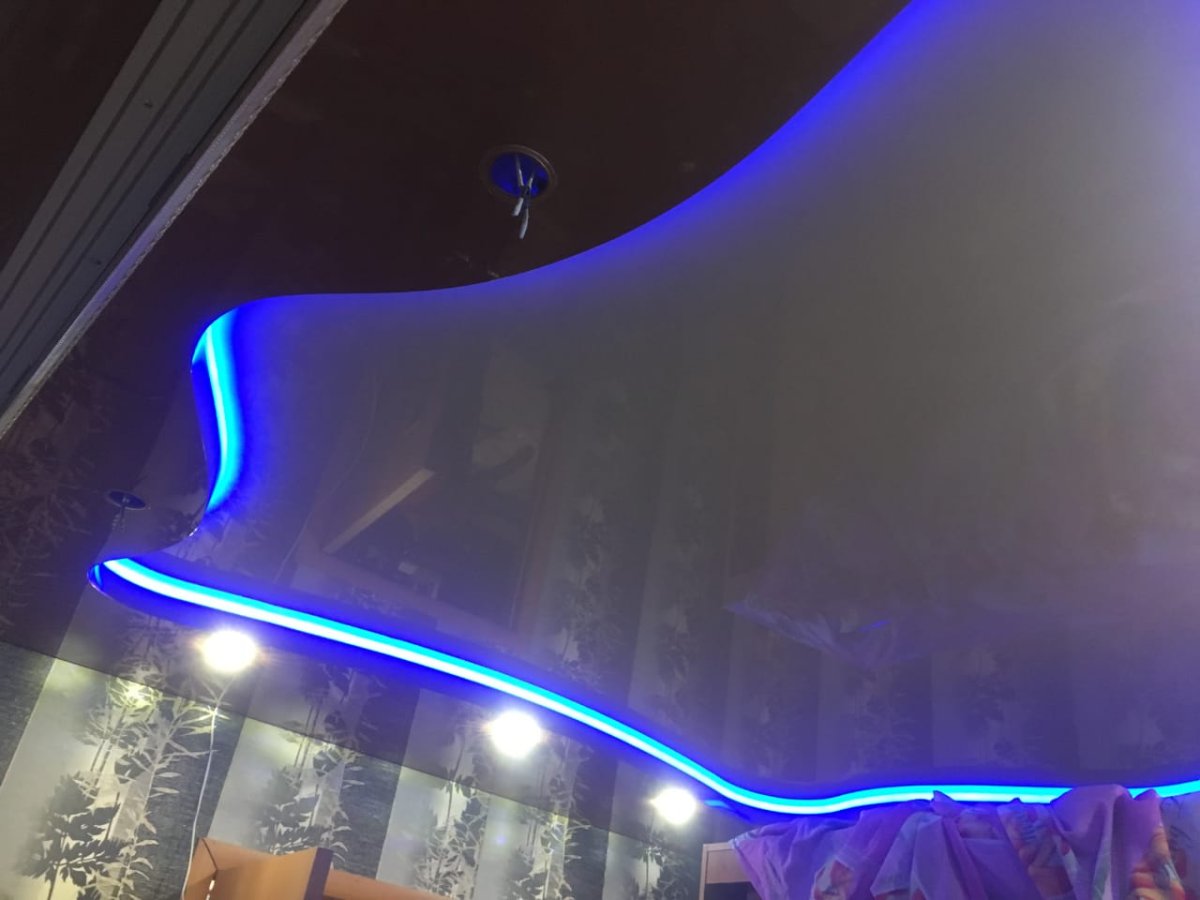 Необычные натяжные потолки