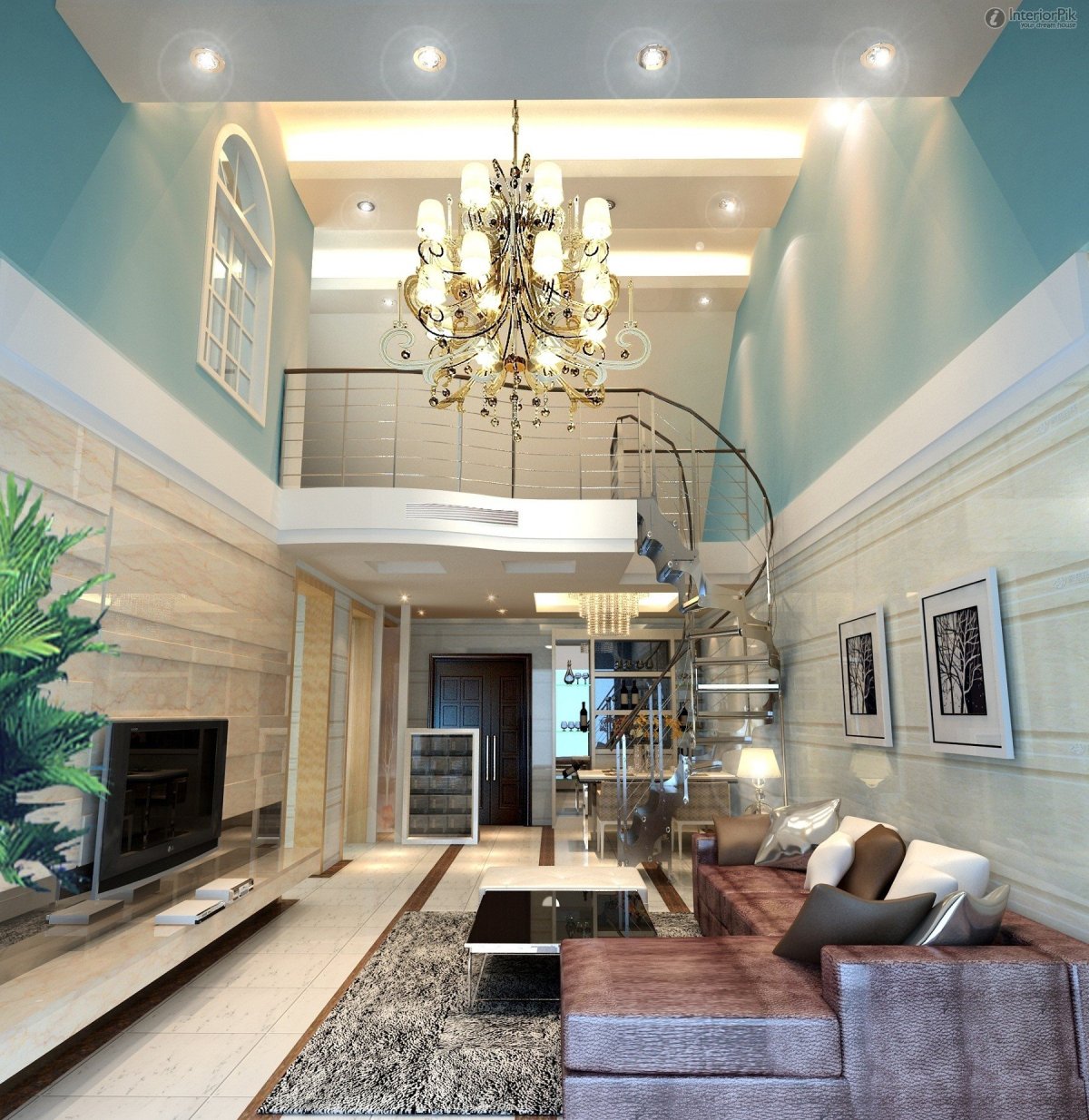 Гостиная с высоким потолком