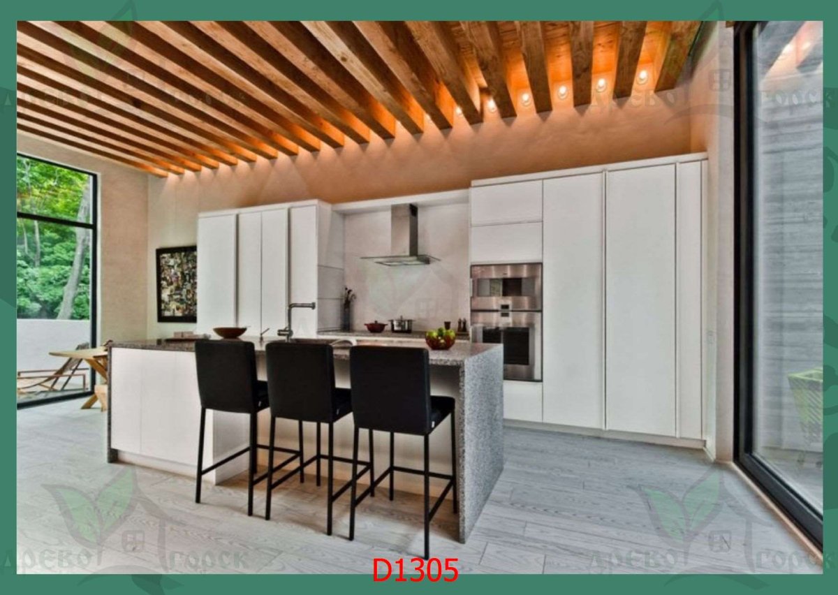 Потолок с деревянными балками