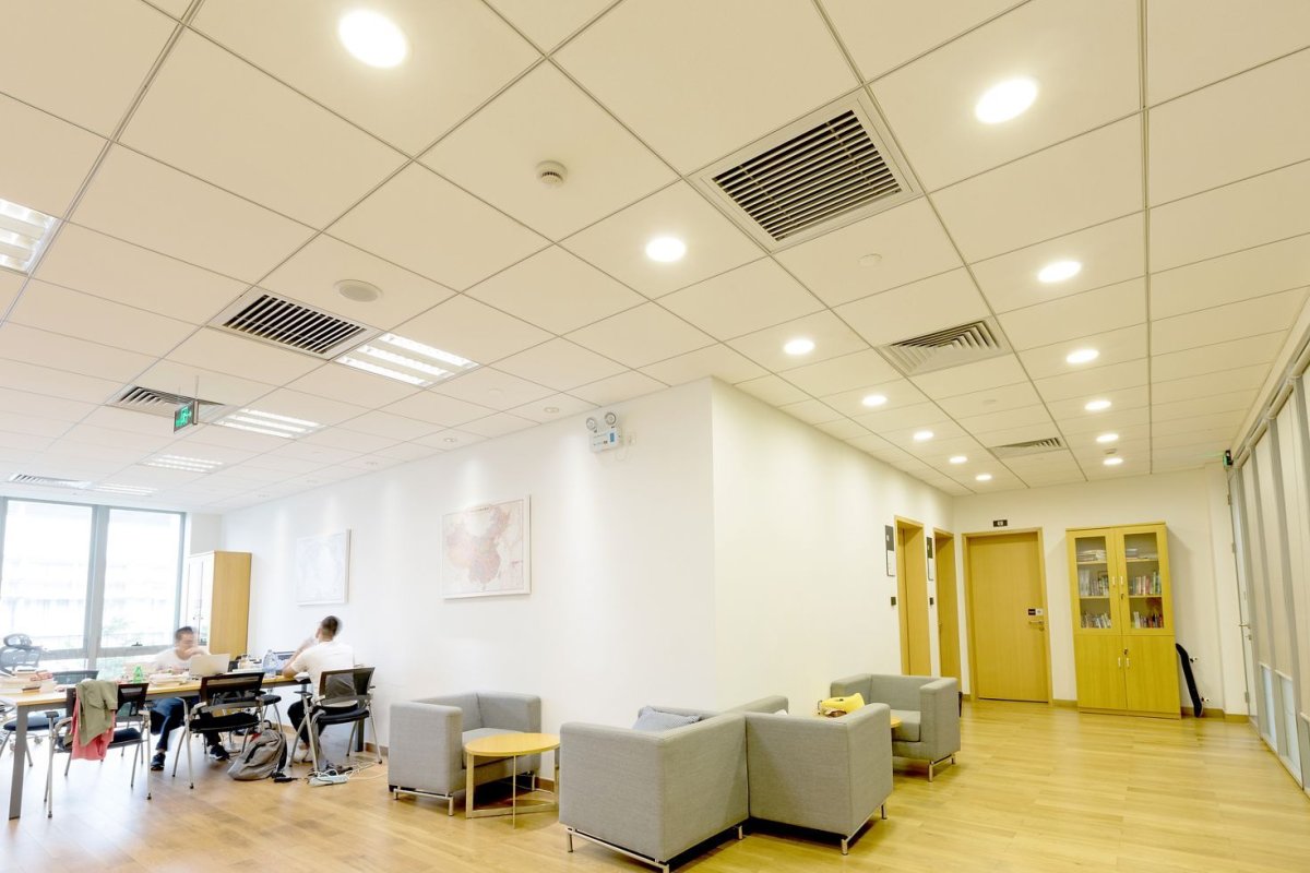 Подвесной потолок Armstrong Retail 1200*600