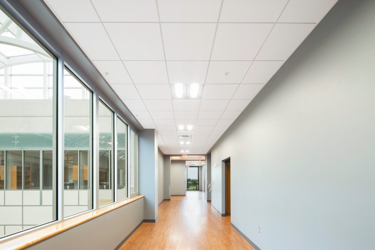 Потолок Армстронг Rockfon