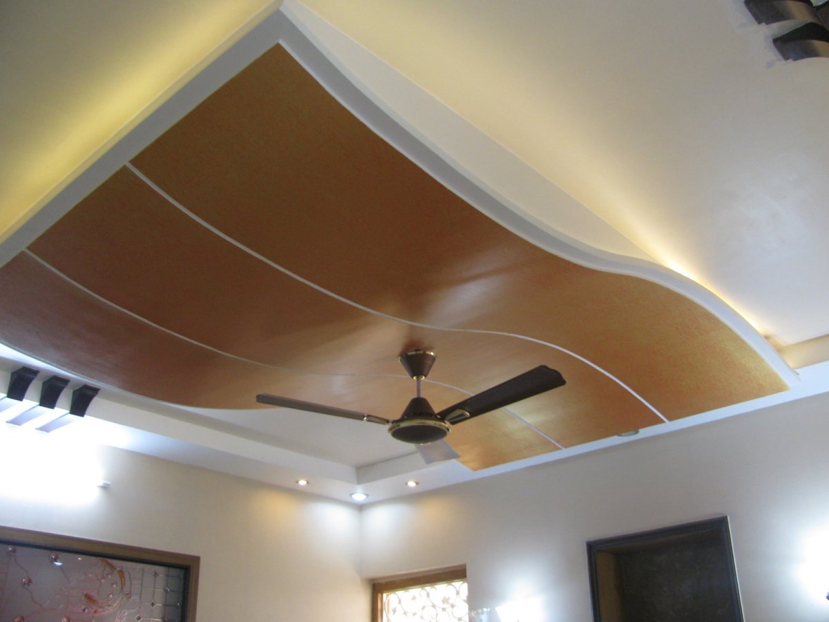 Фигурный потолок из МДФ