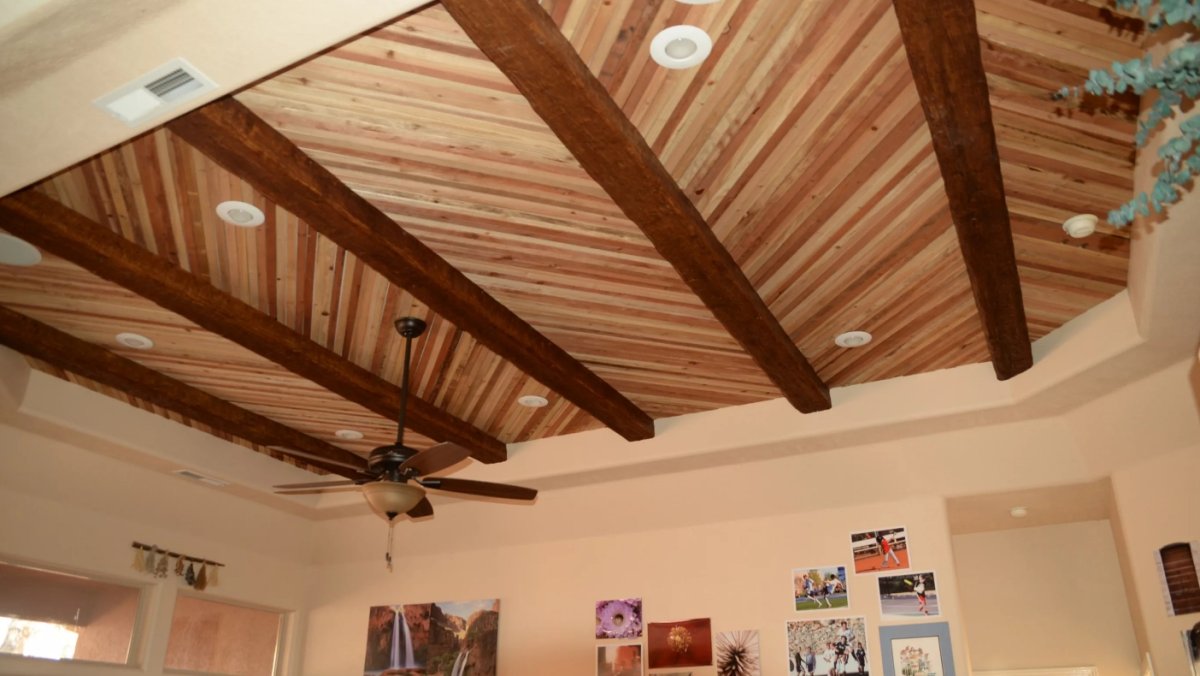 Потолочные балки из дерева