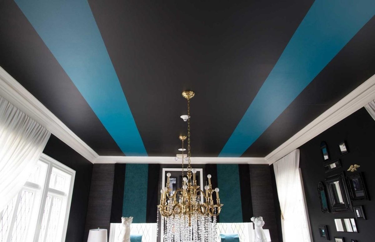 Окрашенный потолок