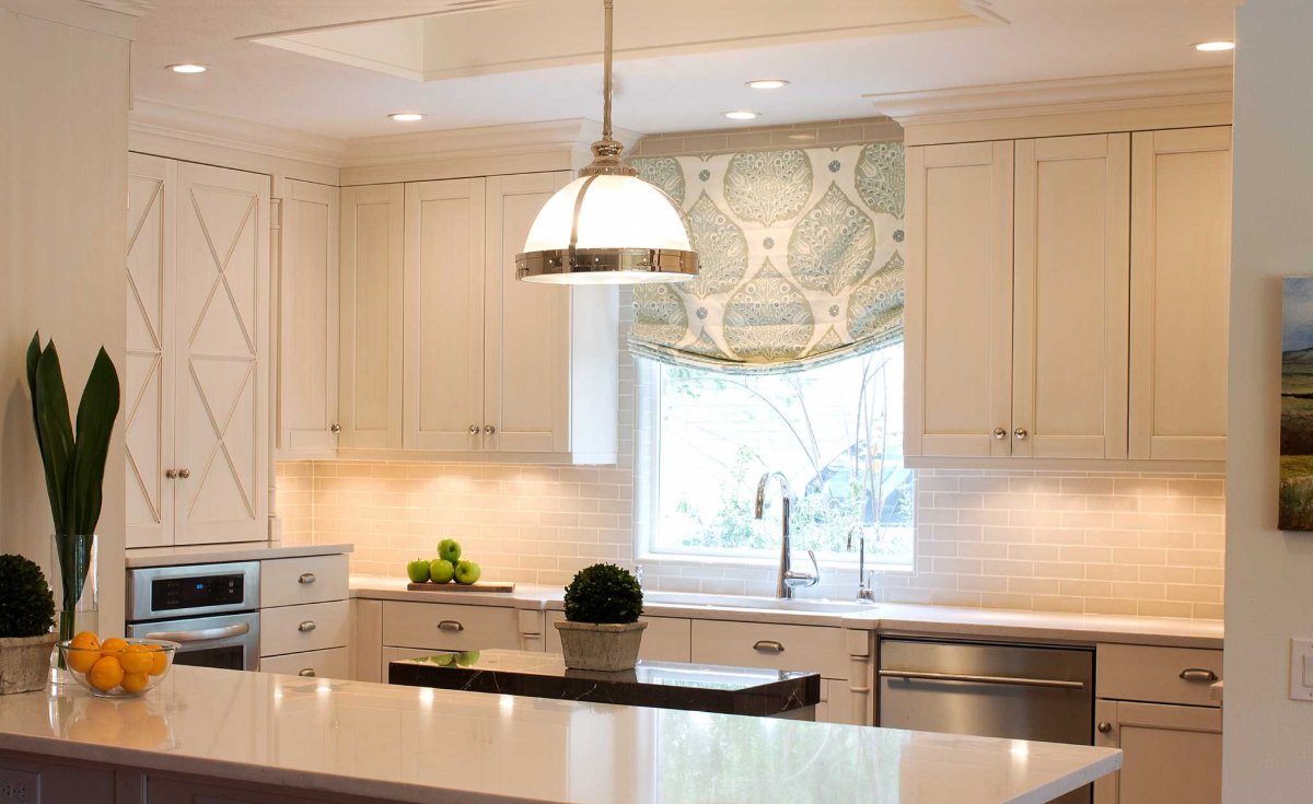 Точечные светильники на кухне 16кв