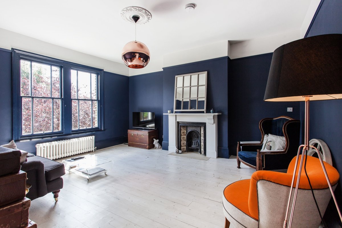 Dulux 50bb 11/216