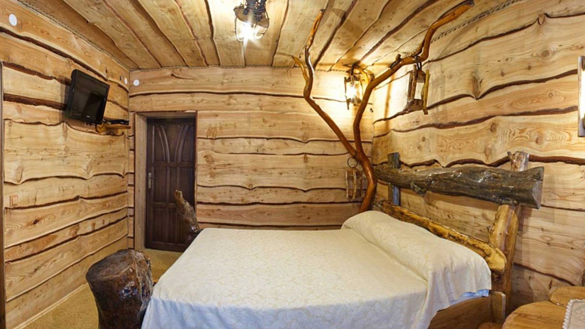 Необрезная доска в интерьере