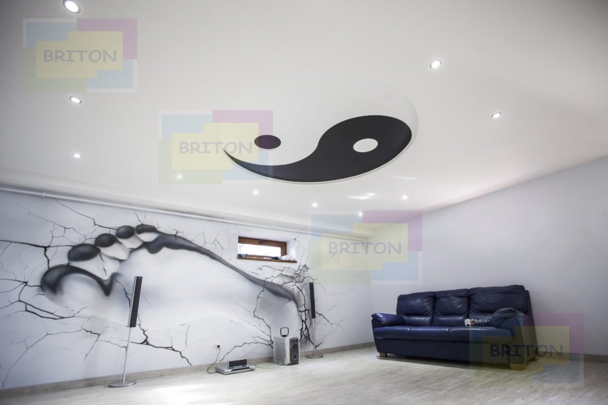 Потолок в спальне