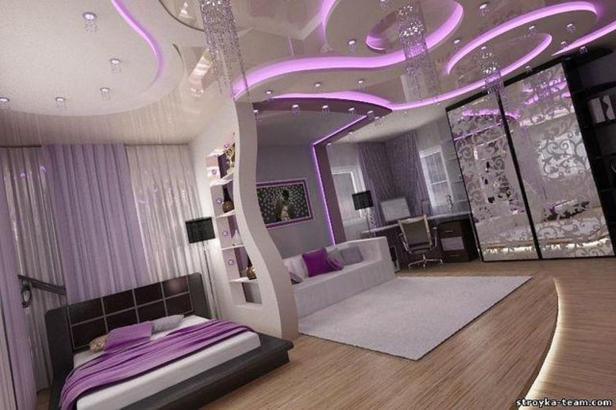 Красный натяжной потолок