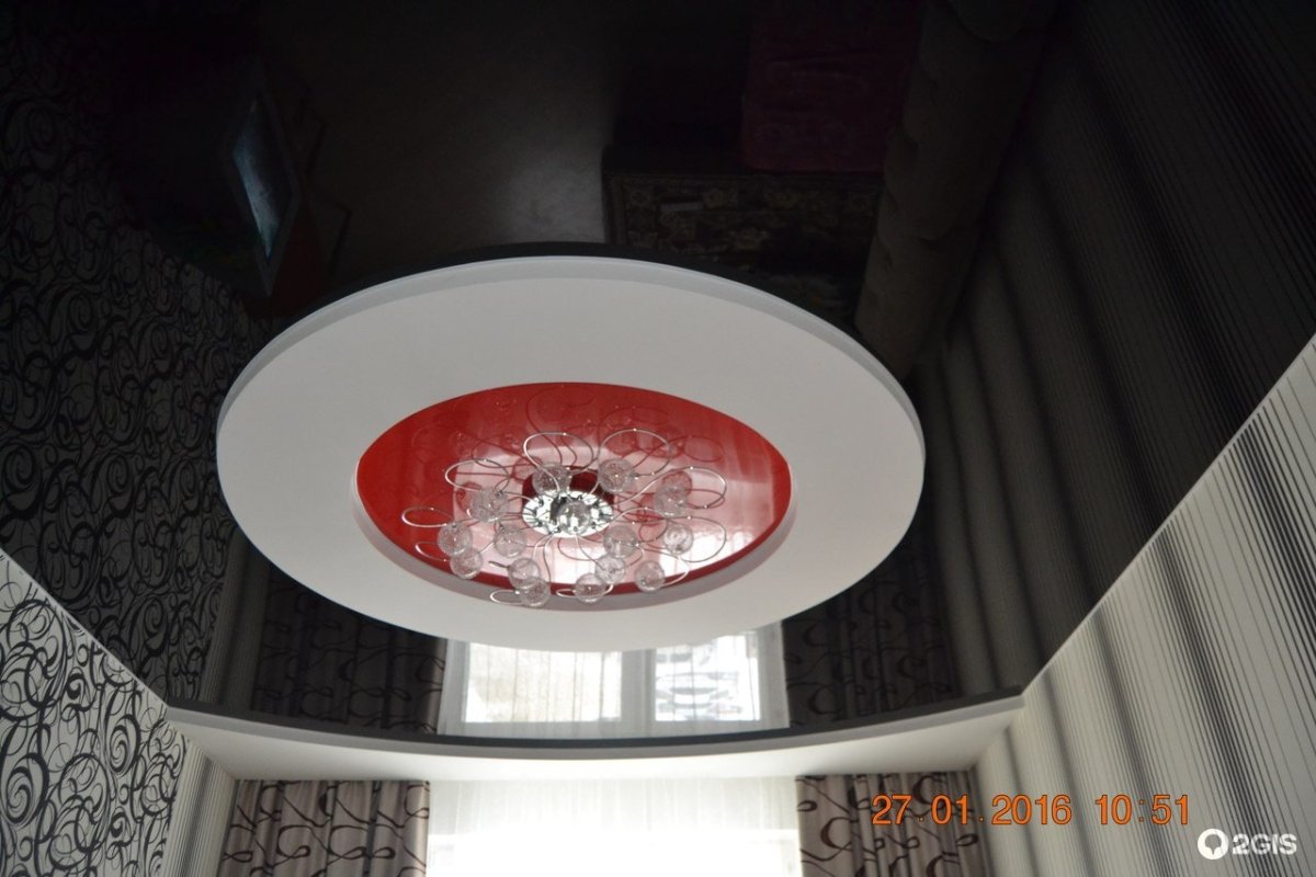 Интерьер комнаты буквой г