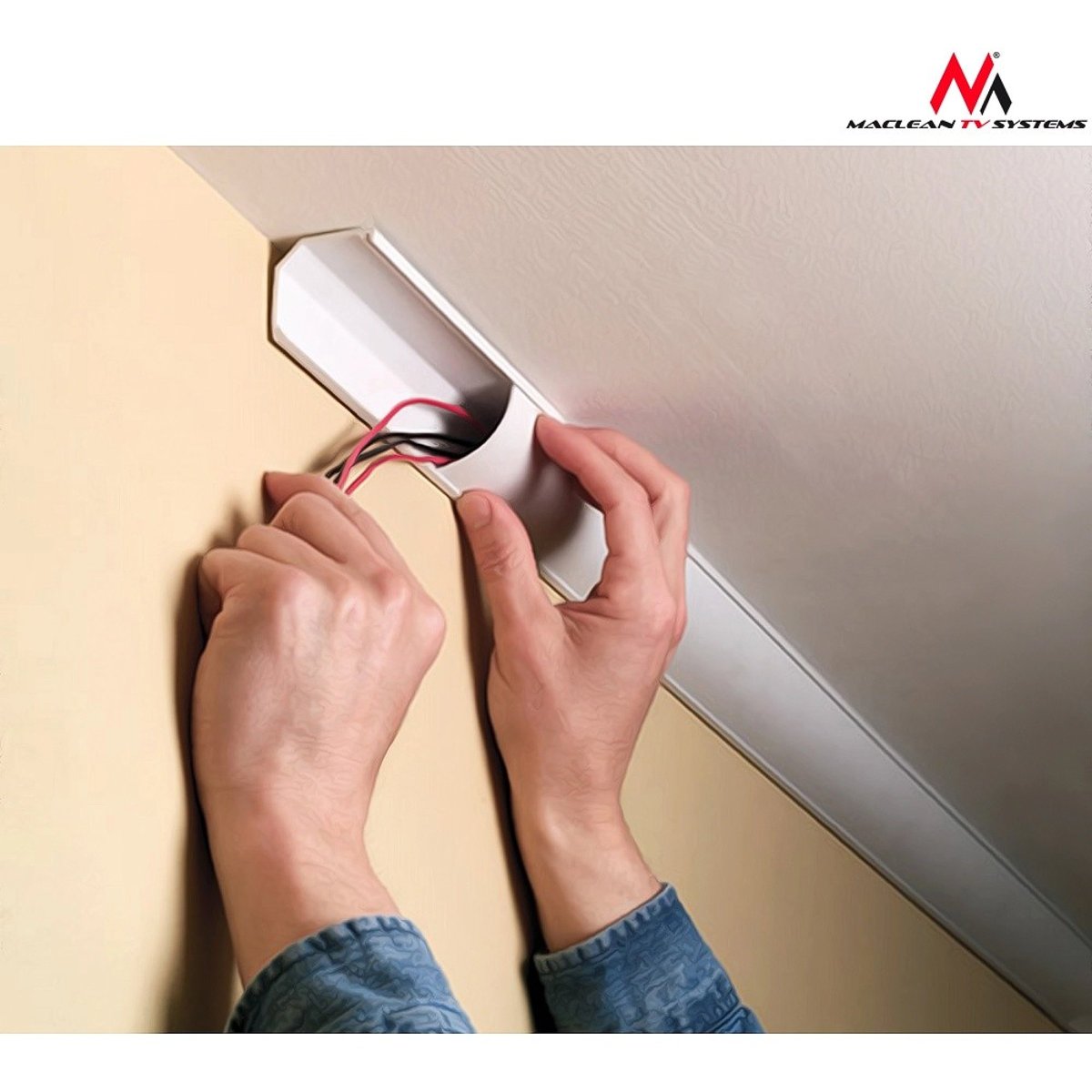 Кабель канал плинтусный потолочный