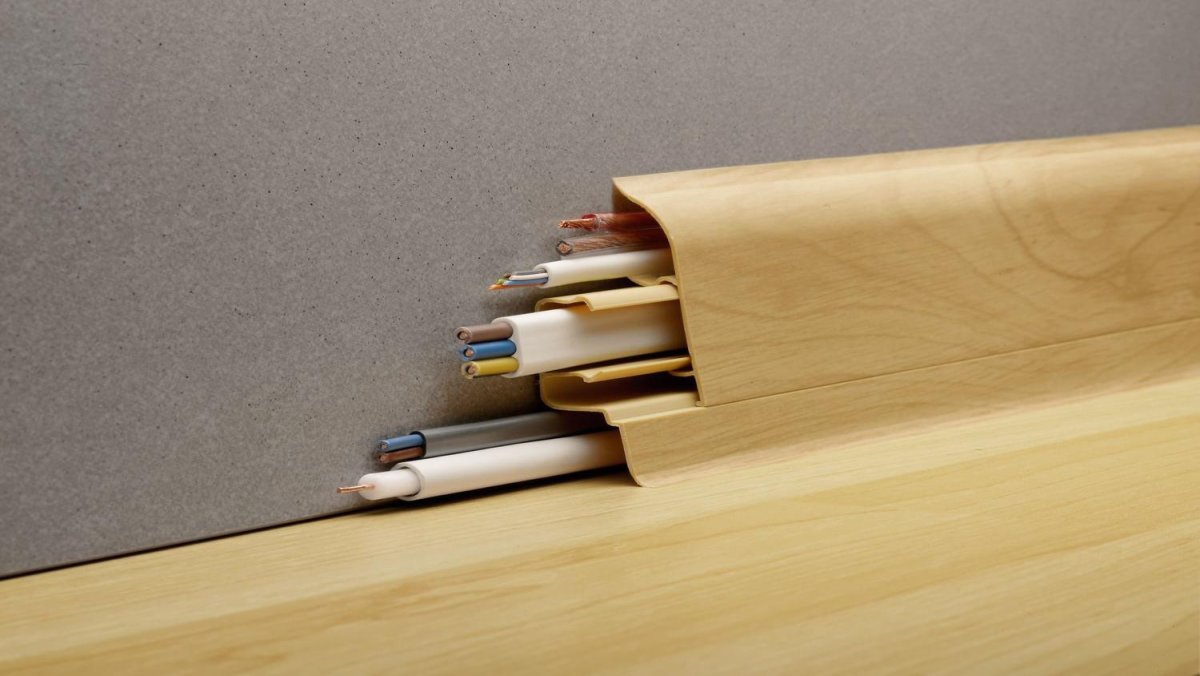 Плинтус SD 60 - Exclusive Oak