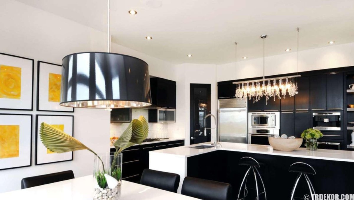 Люстра на кухню черная