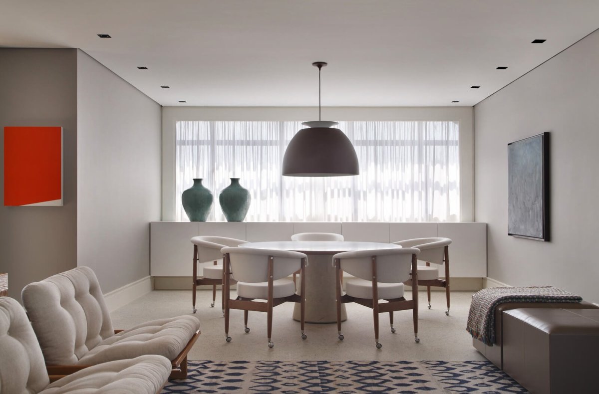 Матовый натяжной потолок м110