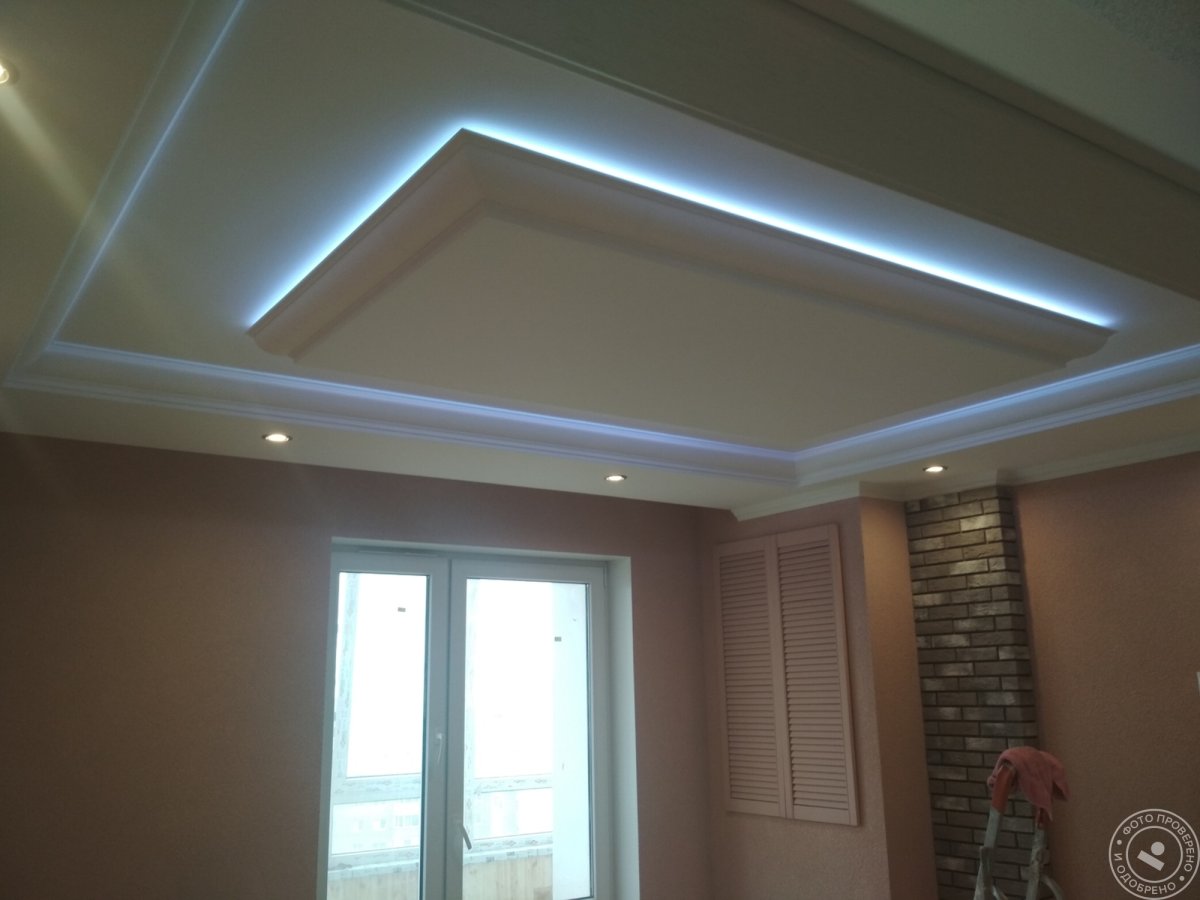 Потолок из гипсокартона двухуровневый