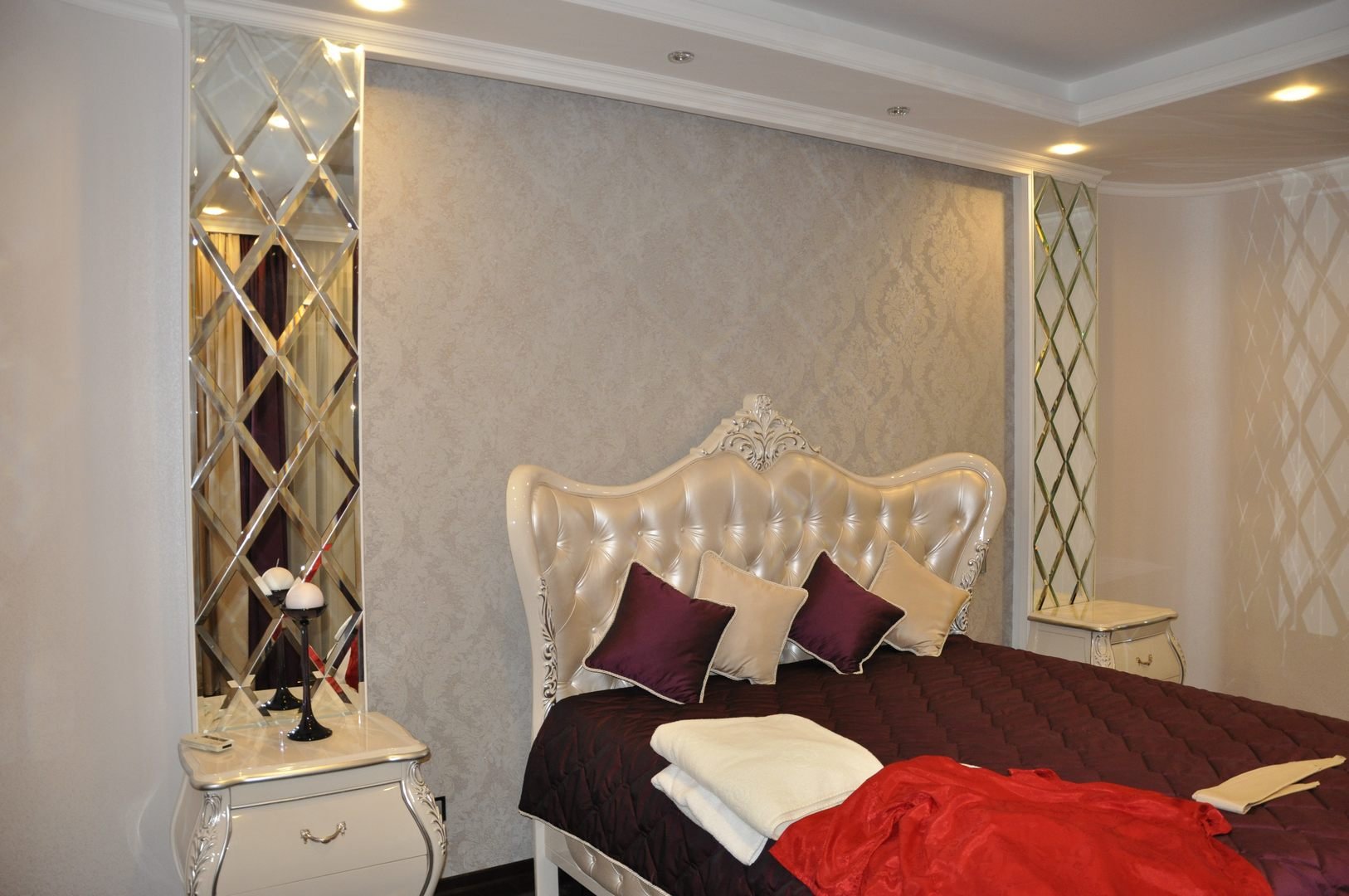 декоративные зеркала в интерьере спальни