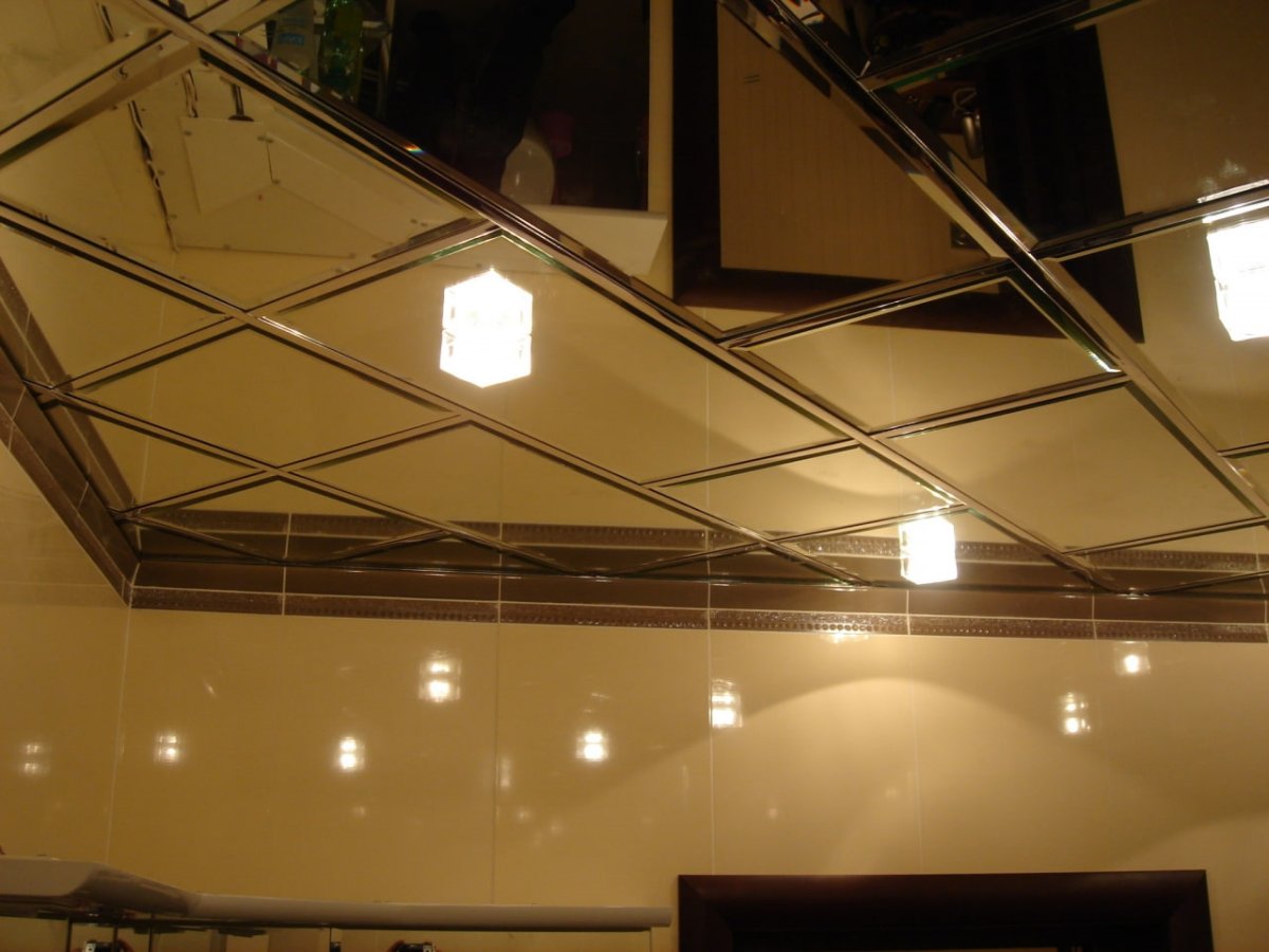 Подвесной потолок Армстронг зеркальный