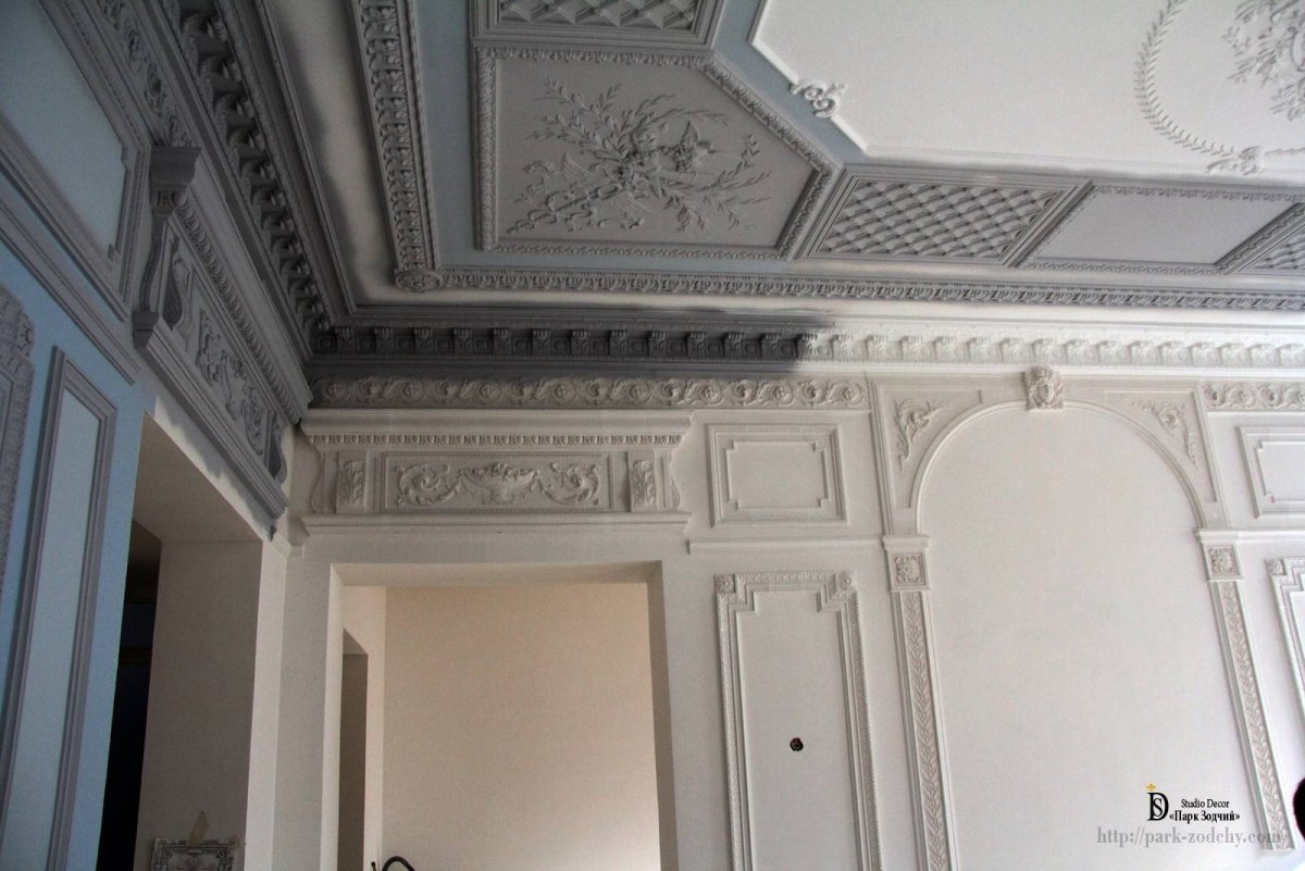 Гипсовый декор в интерьере
