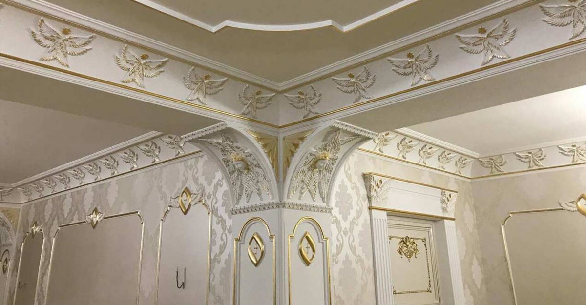 Дикарт потолок лепнина