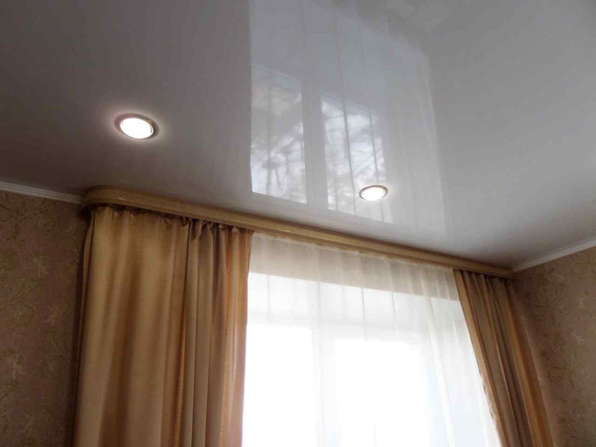 Потолочная гардина на натяжной потолок