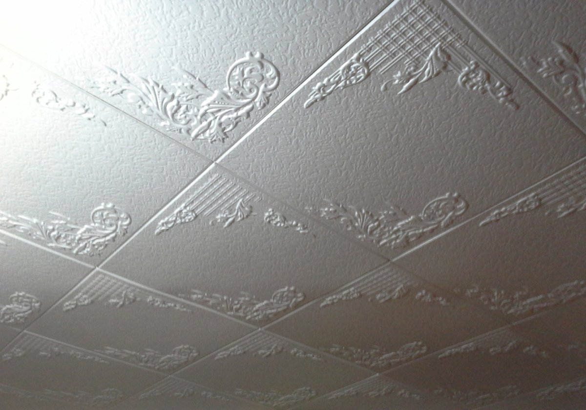Потолочная плитка на кухню