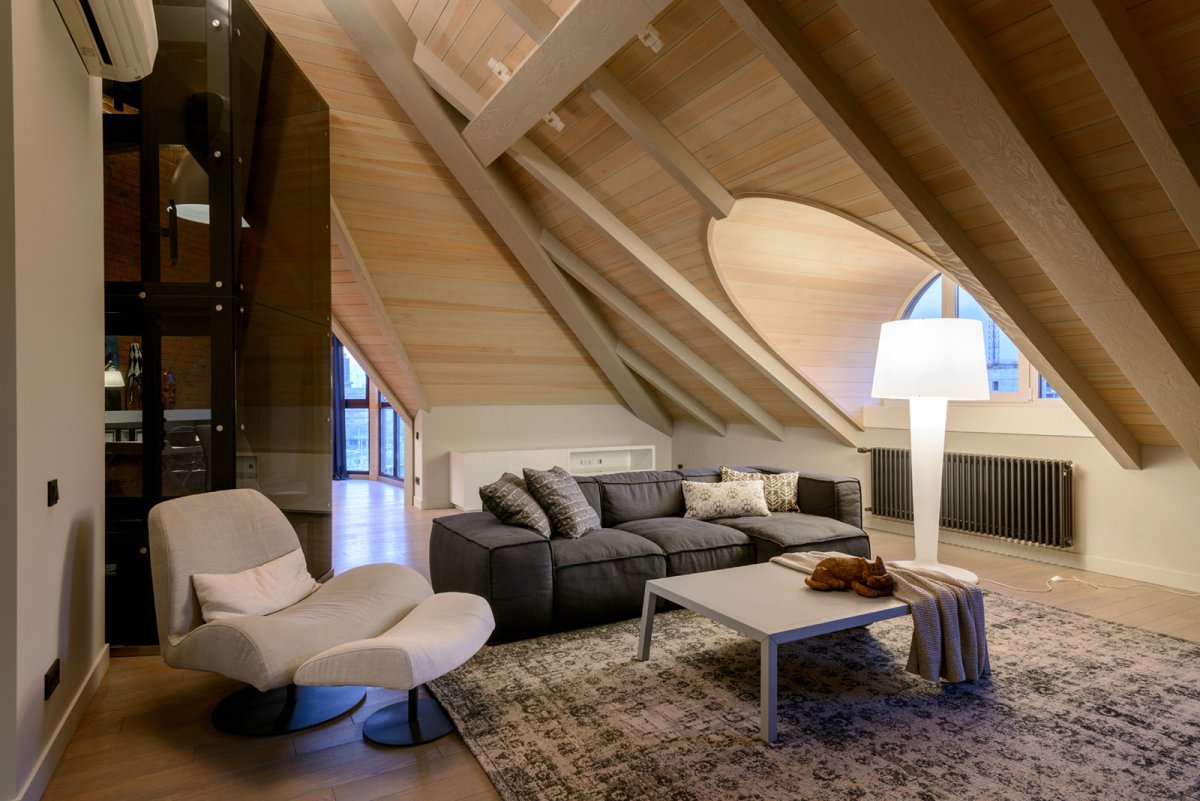 Отделка мансардного этажа