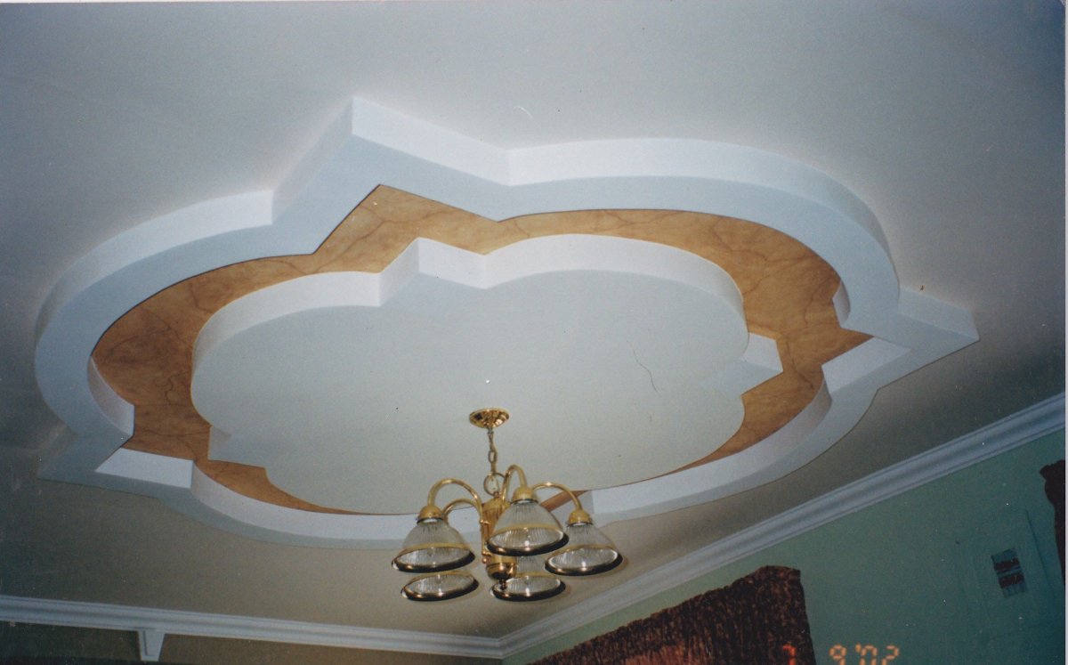 Фигурные потолки из гипсокартона с узорами