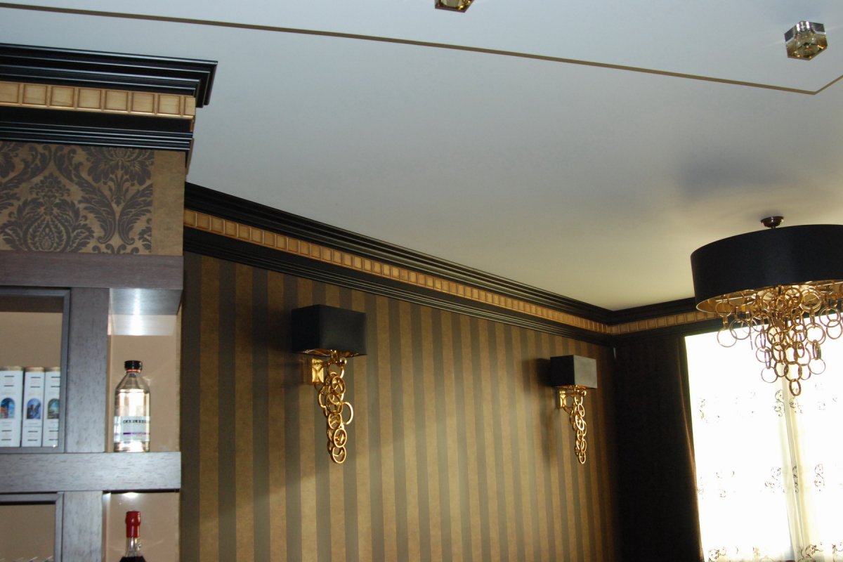 Потолочная гардина для штор с подсветкой