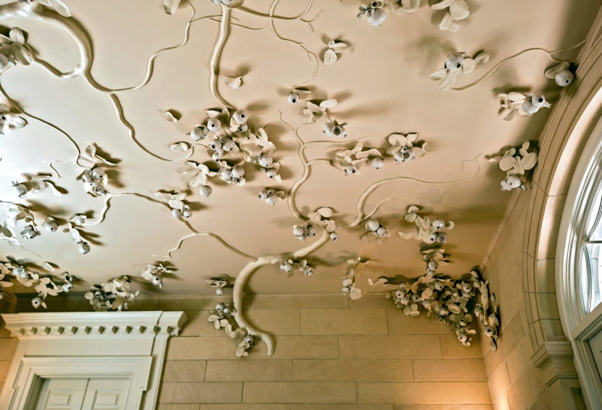 Рисунок на потолке