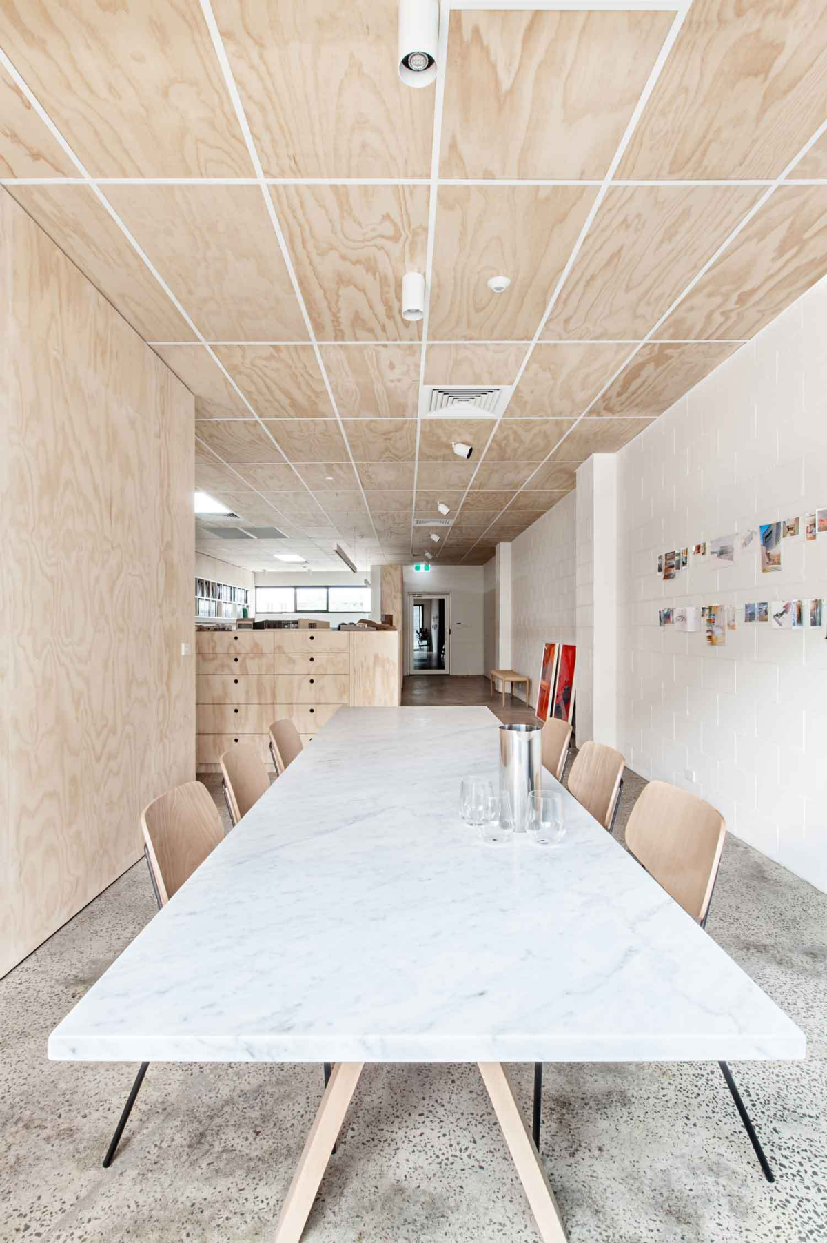 Потолочные панели из фанеры