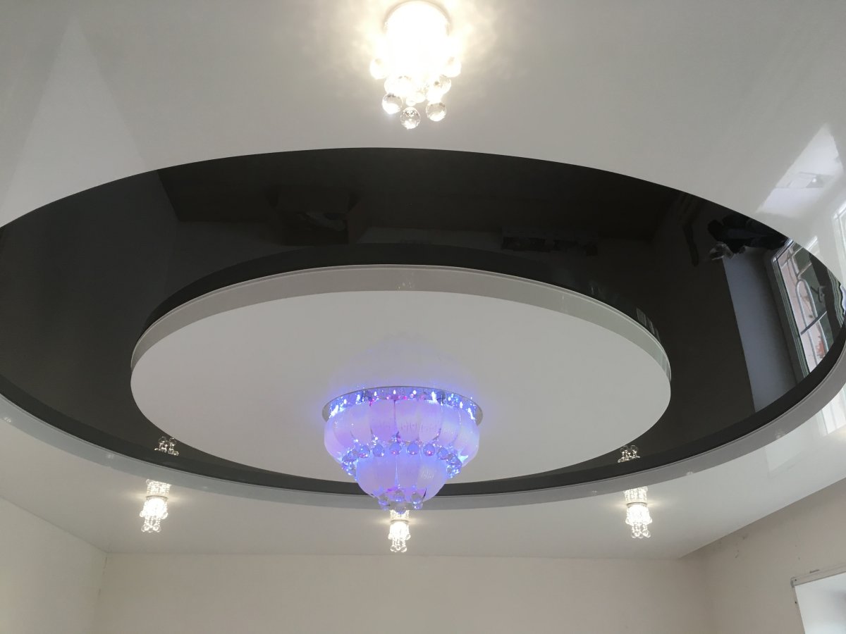 Двухуровневый потолок