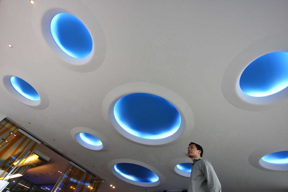 Натяжные потолки