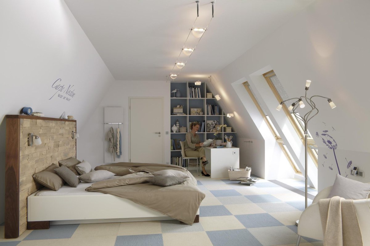 Спальня на мансарде в стиле лофт