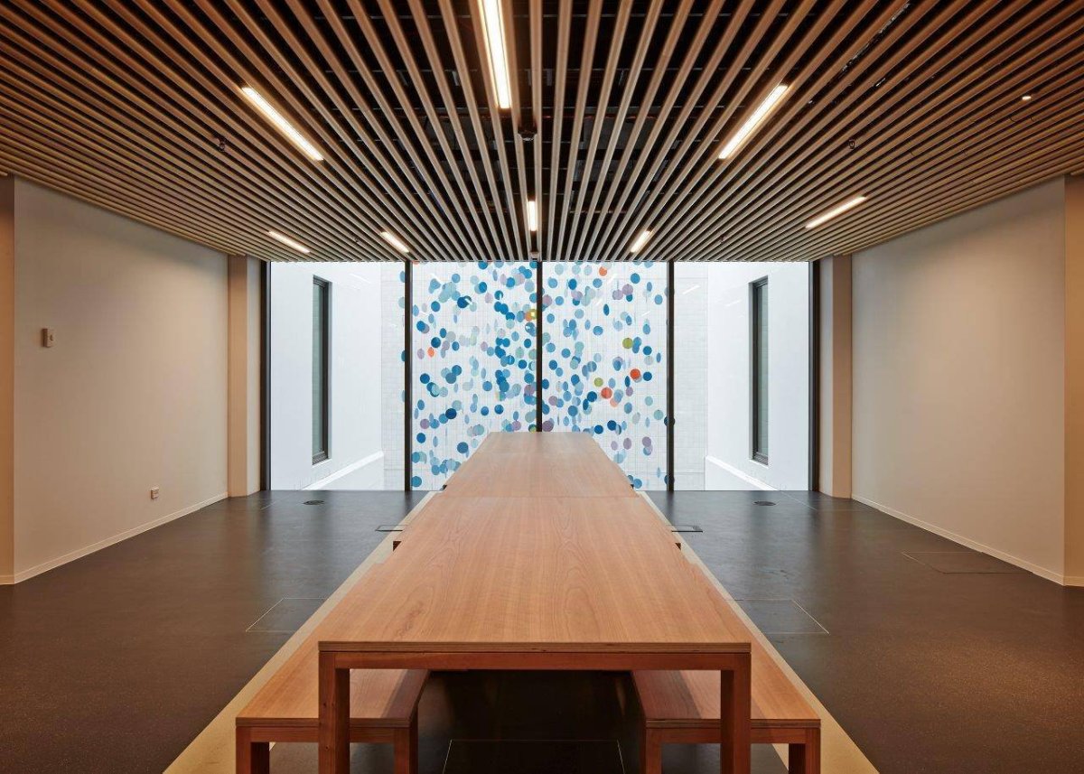 Hunter Douglas реечный потолок