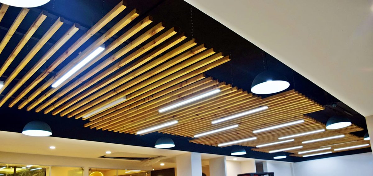 Кубообразный реечный потолок 100 30