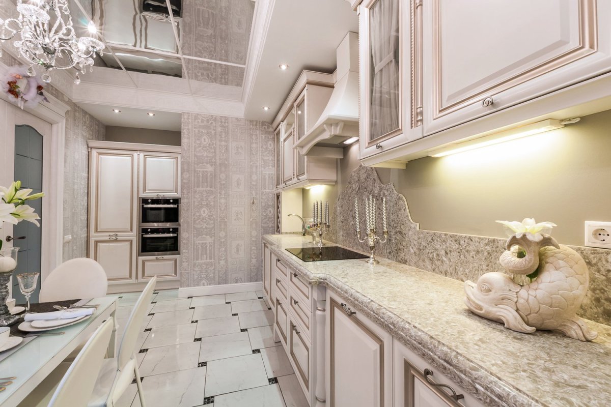 Зеркальный потолок