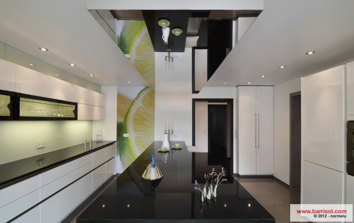 Зеркальный потолок