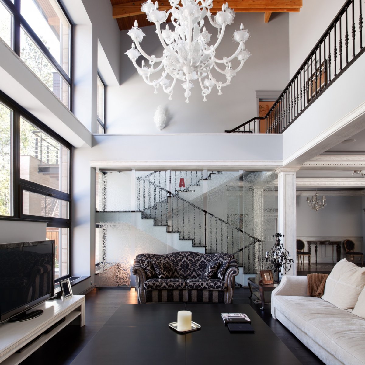 Огромная гостиная в современном стиле