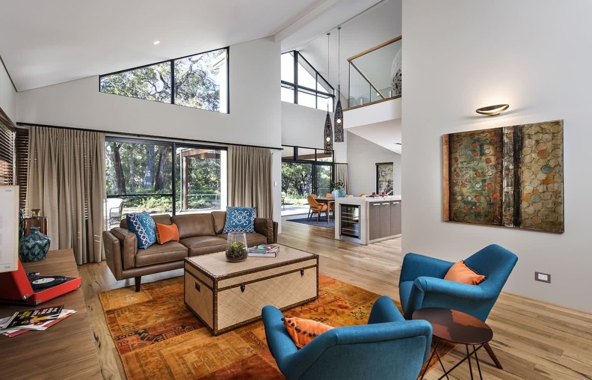 Гостиная со вторым светом