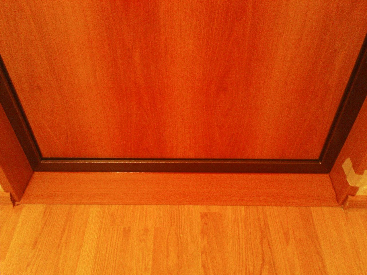 Порог для входной двери - 25 фото