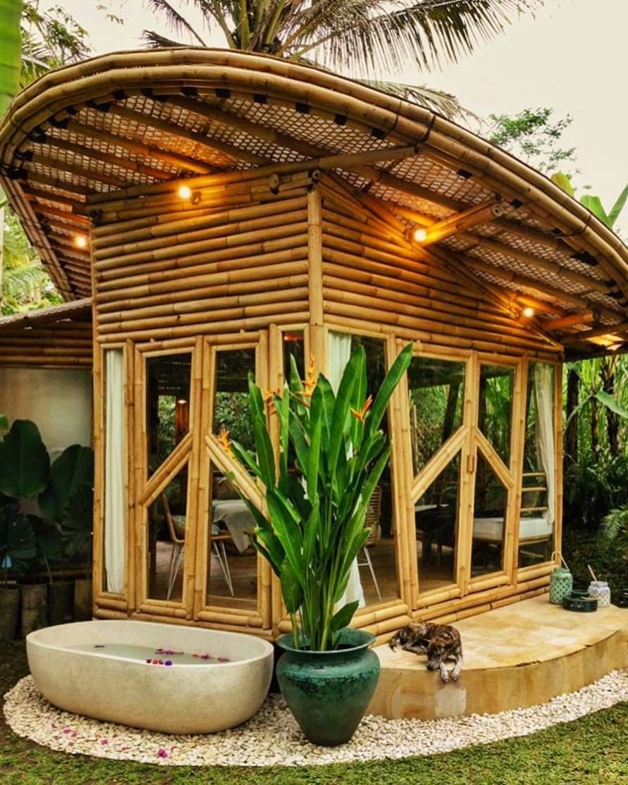 Бамбуковые дома на Бали